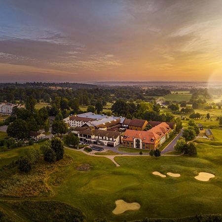 De Vere Wokefield Estate Рединг Екстериор снимка