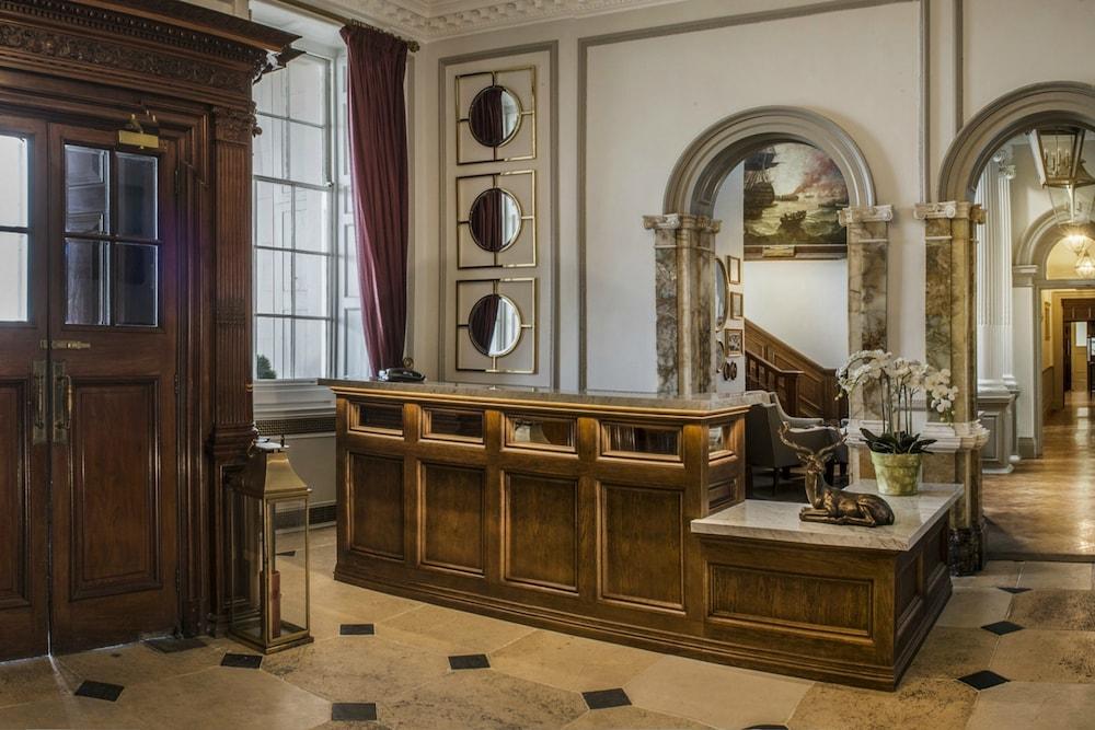 De Vere Wokefield Estate Рединг Екстериор снимка