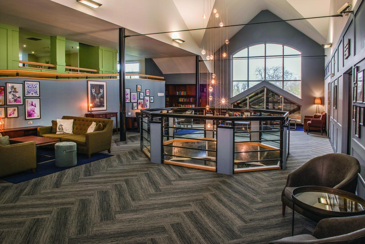 De Vere Wokefield Estate Рединг Екстериор снимка